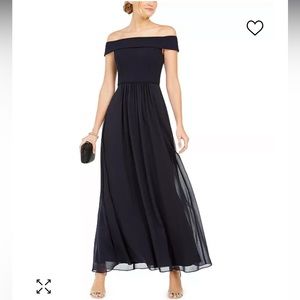 ADRIANNA PAPELL Off-The-Shoulder Chiffon Gown Navy Size 4 NWT